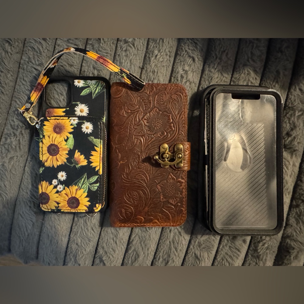 Bundle of 3 iPhone 11 Pro Max Cases